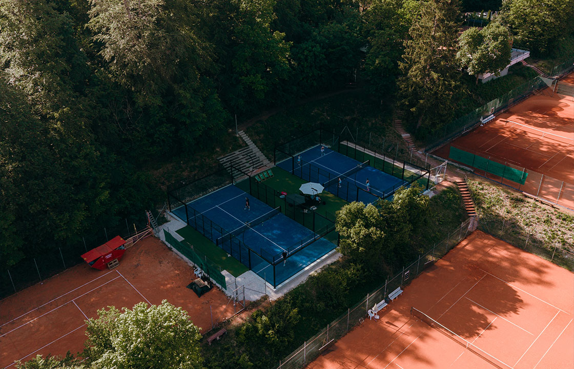 Erstklassike Panorama Courts